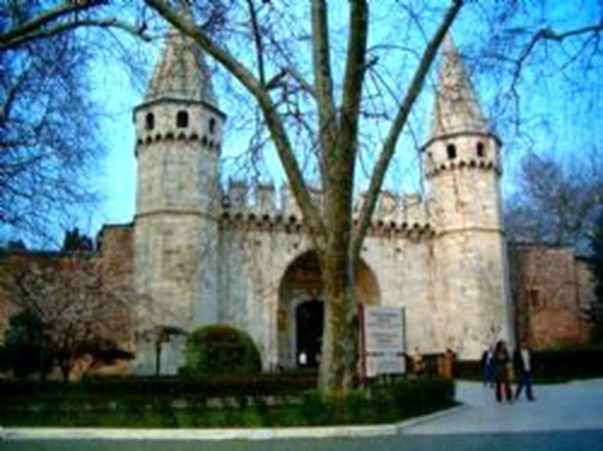 Topkapı ve El Hamra Sarayları Sergide Buluşacak