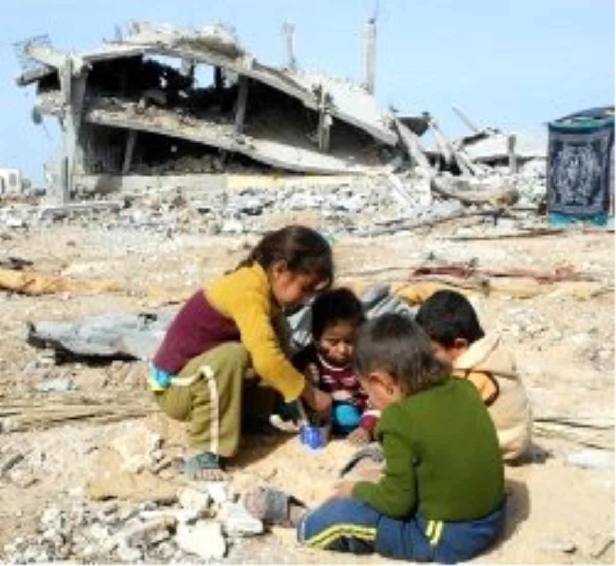 Filistin\'de Barış Zora Girdi