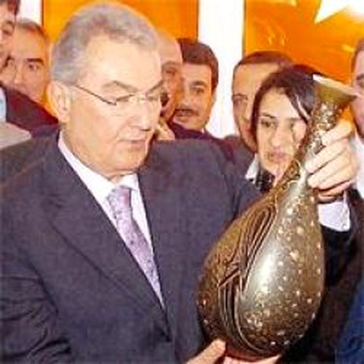 Halk Baskıya Rağmen Ders Verdi