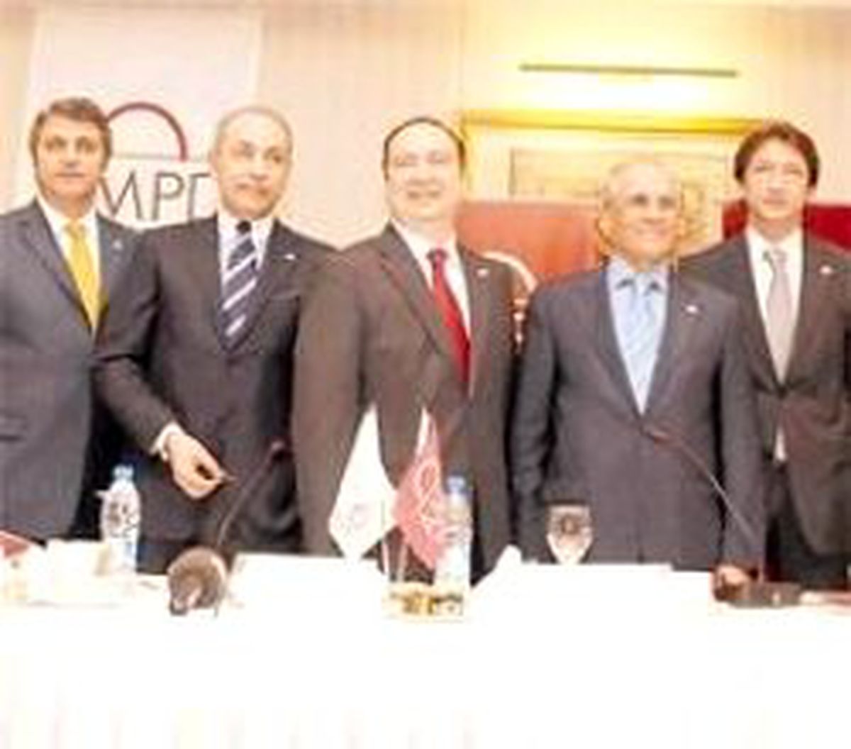 Alışveriş Merkezleri 60 Milyar Doları Buldu, Uzlaşma İstendi