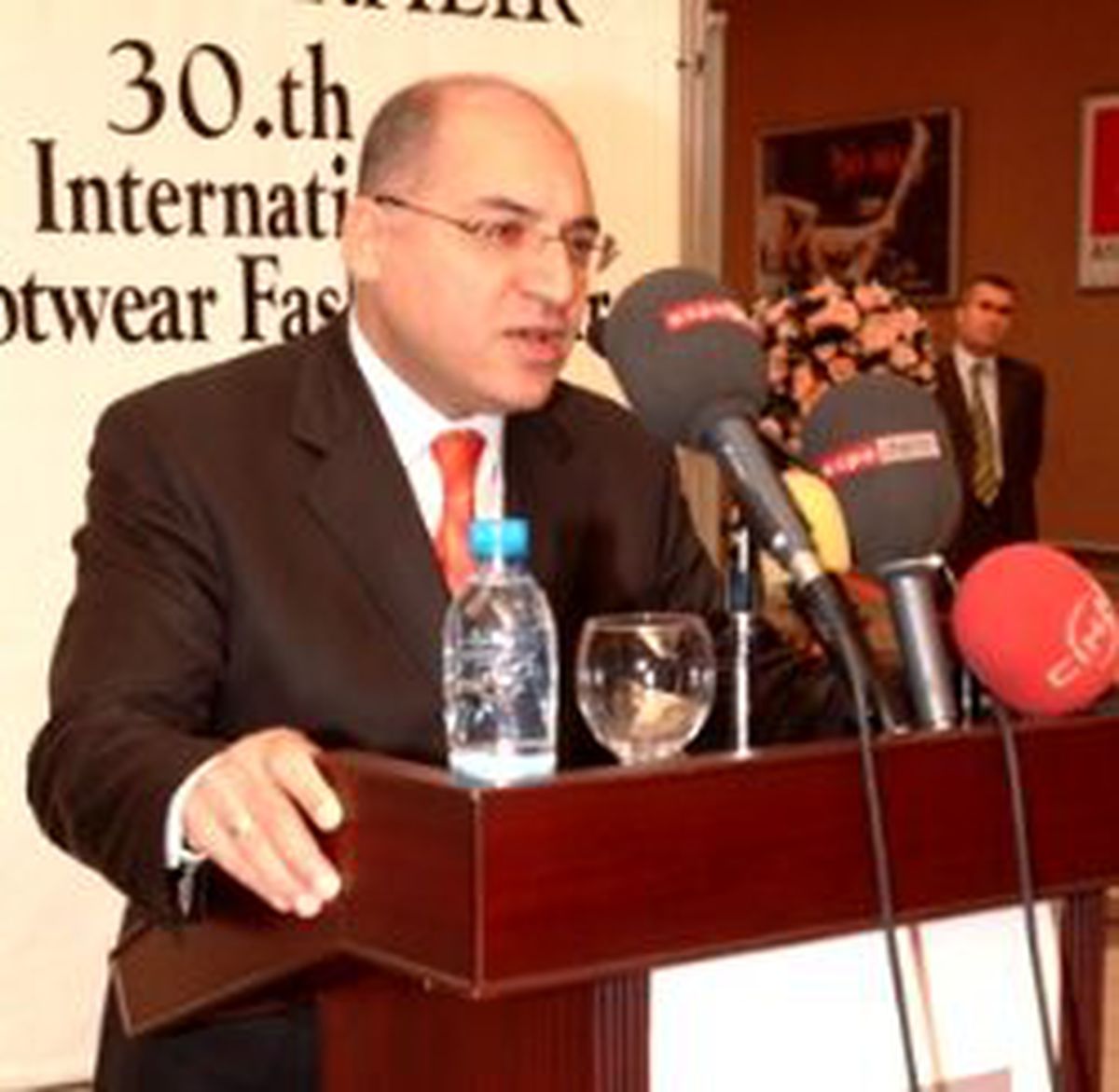Büyükekşi: Krizden Çıkış Sinyalleri Alıyoruz
