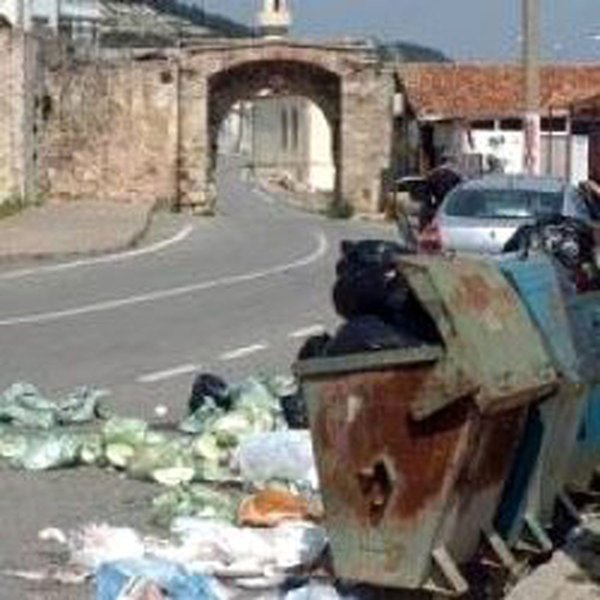 Tarihi Alanlar Çöplük Gibi