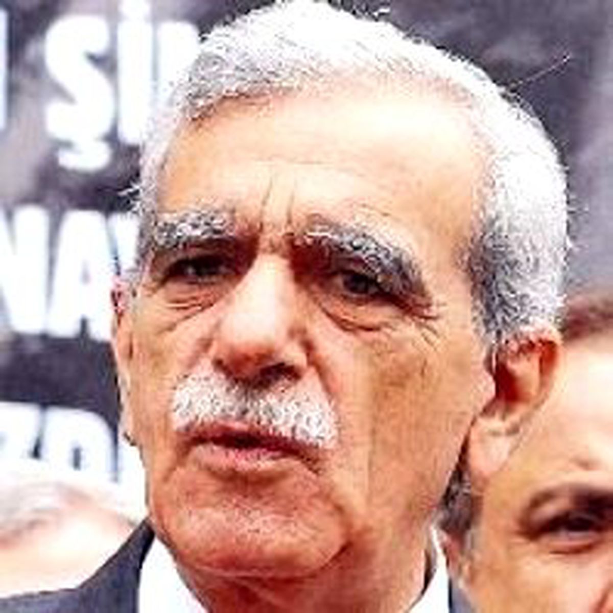 'Velev Ki Çocuk Taş Attı'