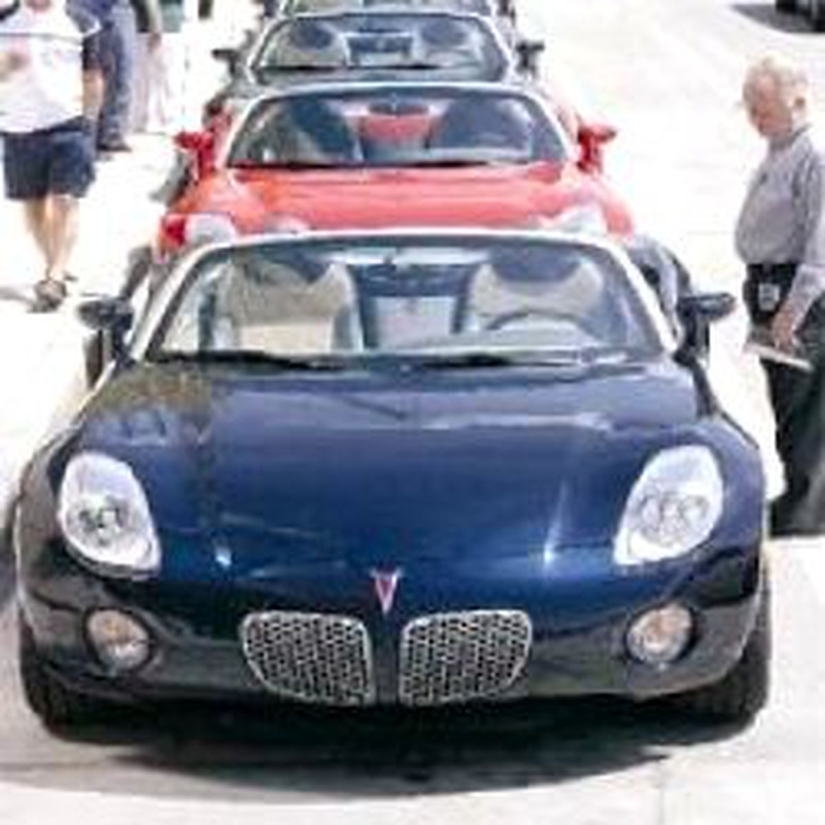 Gm Pontiac'ı Bitiriyor, 21 Bin İşçi Çıkartıyor