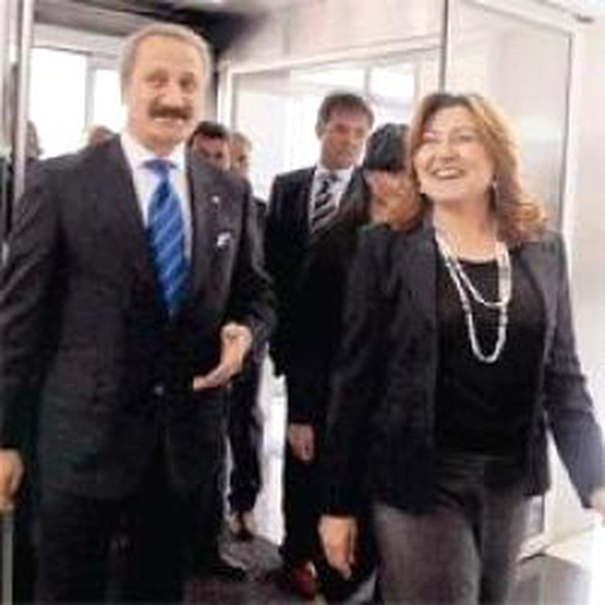 Kendi Yağımızla Kavrulmak Durumundayız