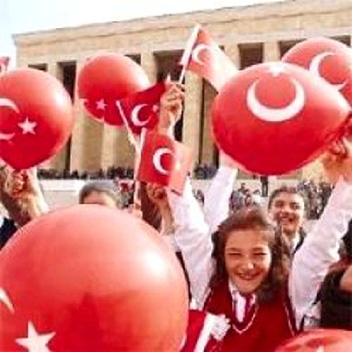 Ata'ya Nisanda 1 Milyon Ziyaretçi