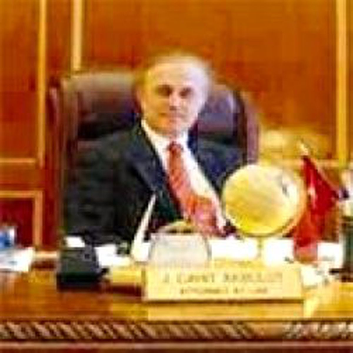 ABD, 500 Bin Dolarlık Yatırım İçin Gelene Yeşil Kart Verecek