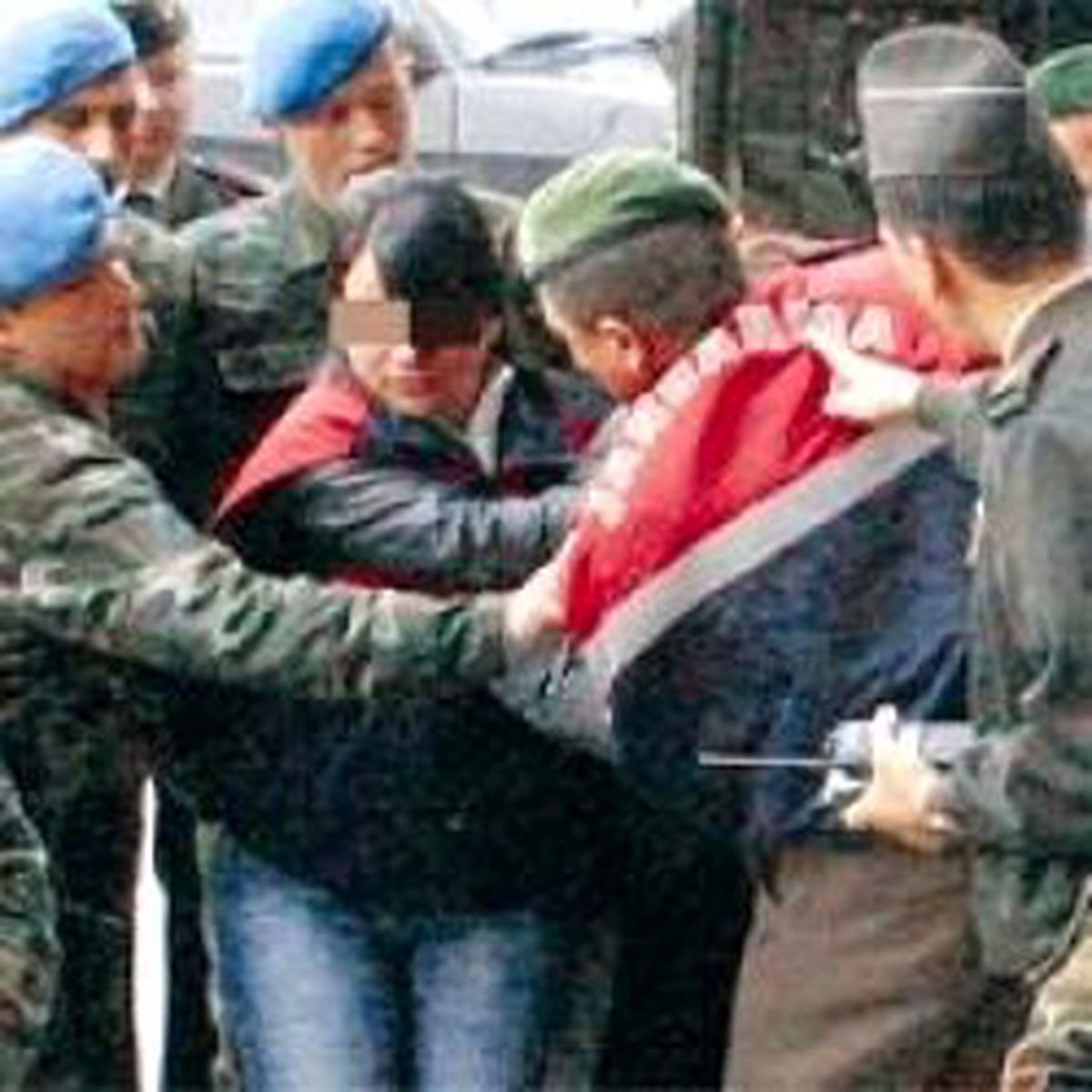 Otobüse Bombayla Binmiş