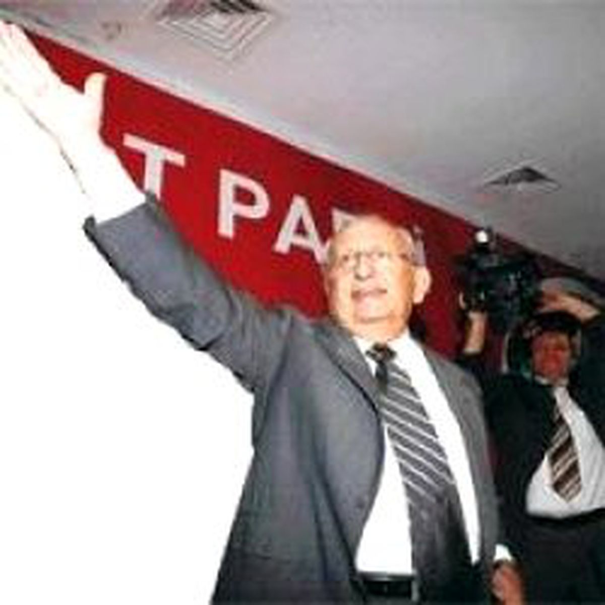 Gençlere İhtiyaç Var Bunlardan Biri Benim