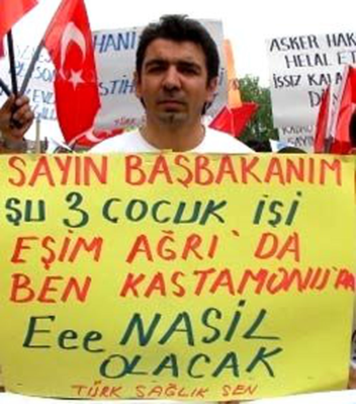 'Sözleşmeliyim, Göçebeyim'