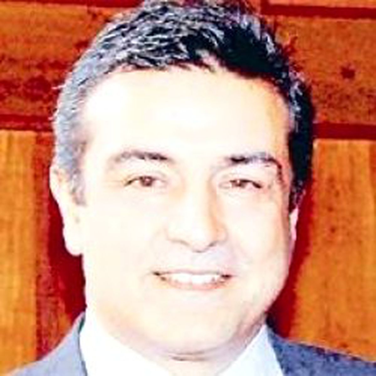 Almanya'ya Konsolos İçin Çifte Nota
