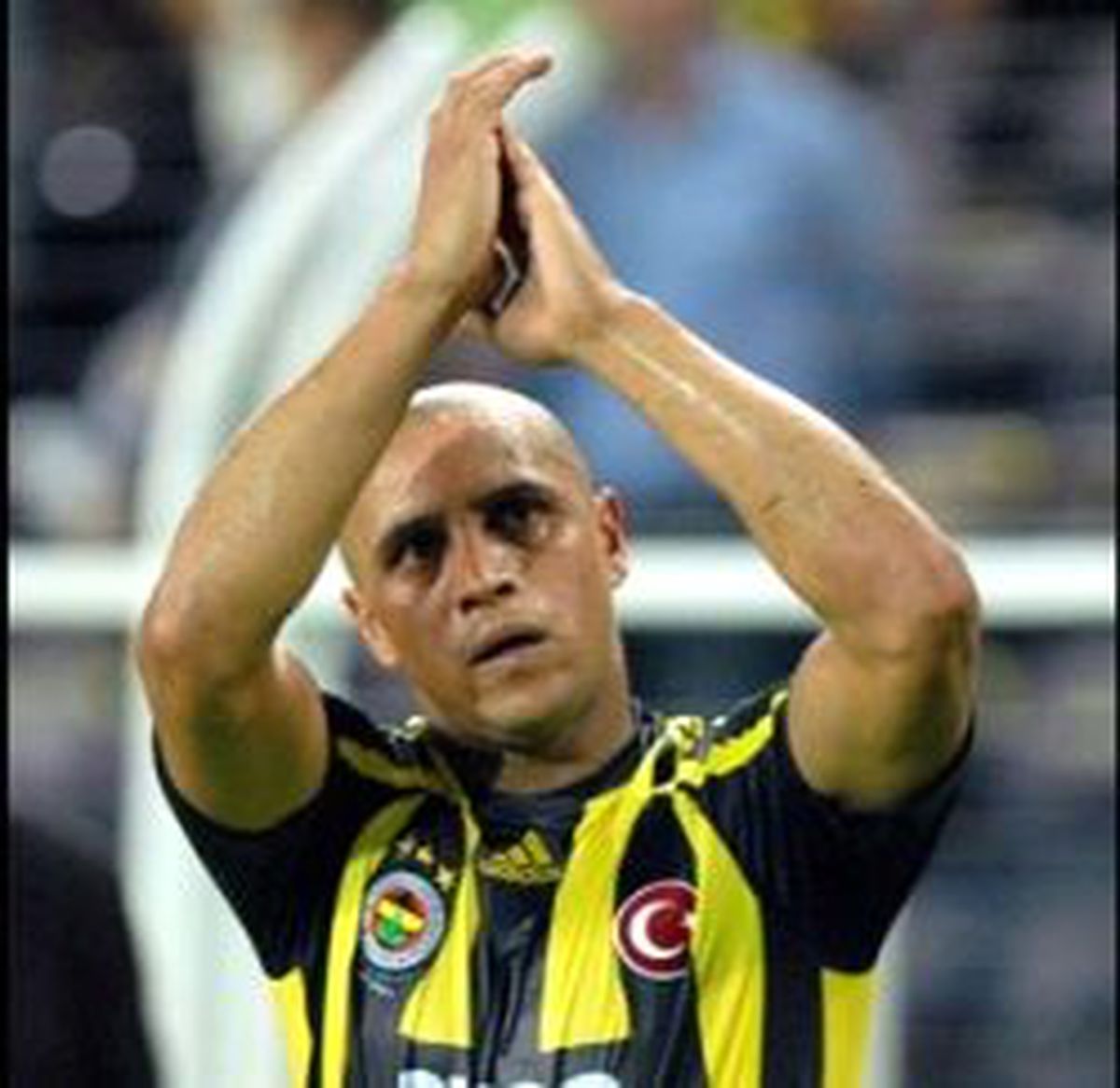 Carlos Fifa'ya Şikayet Etti