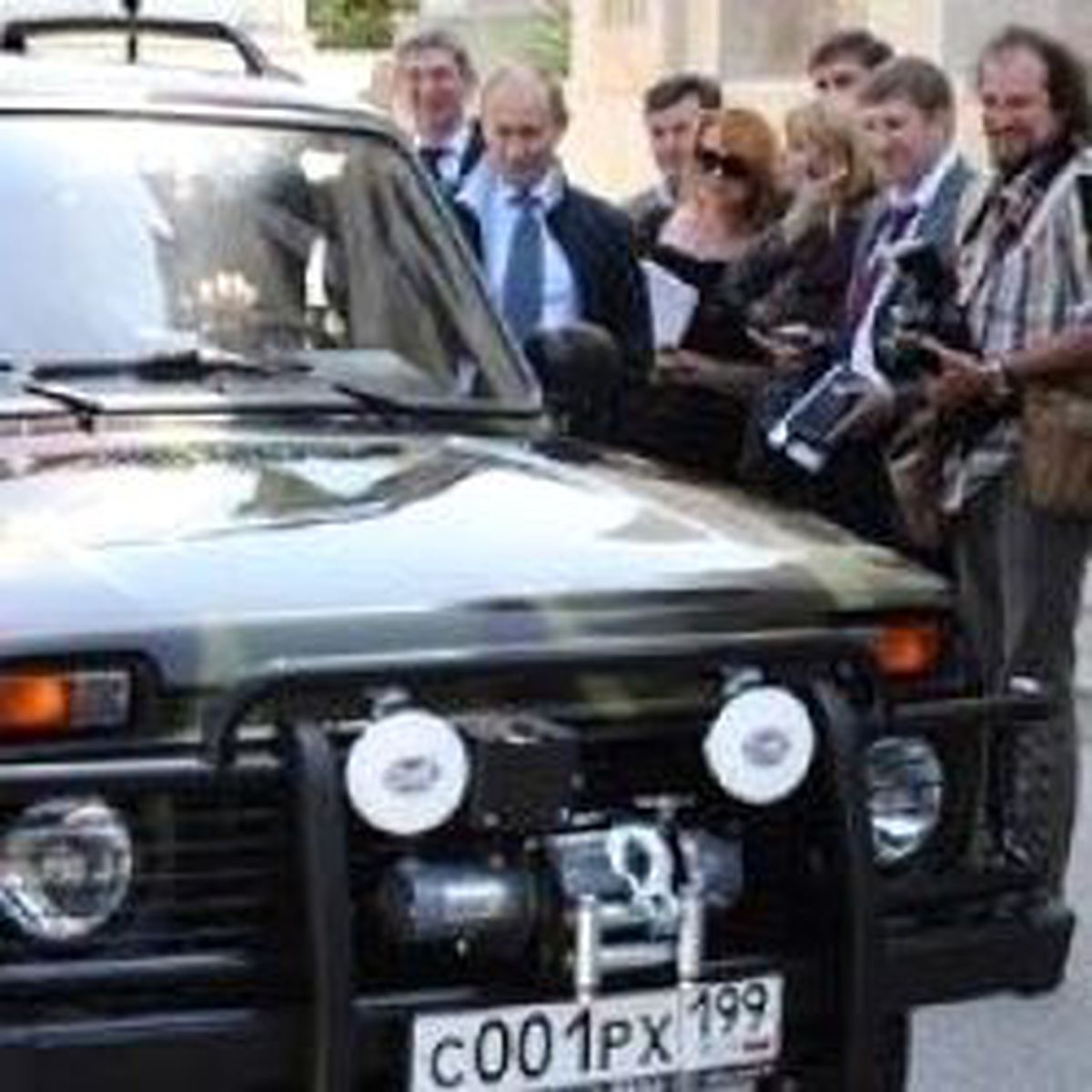 Putin Arabasını Türk Muhabire Verdi