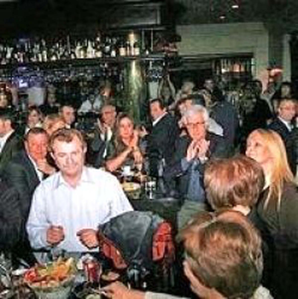 İzmir Gecelerinin En Şık İsmi Club En Vélo
