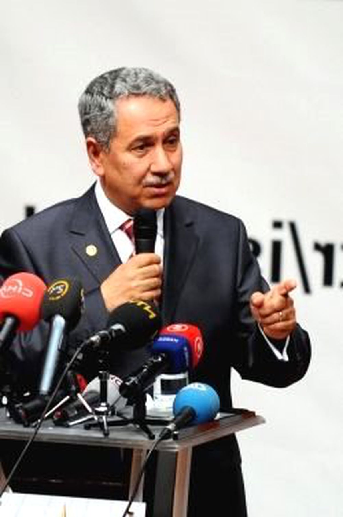 Arınç'tan 'Saylan'ın Cenazesi' Açıklaması