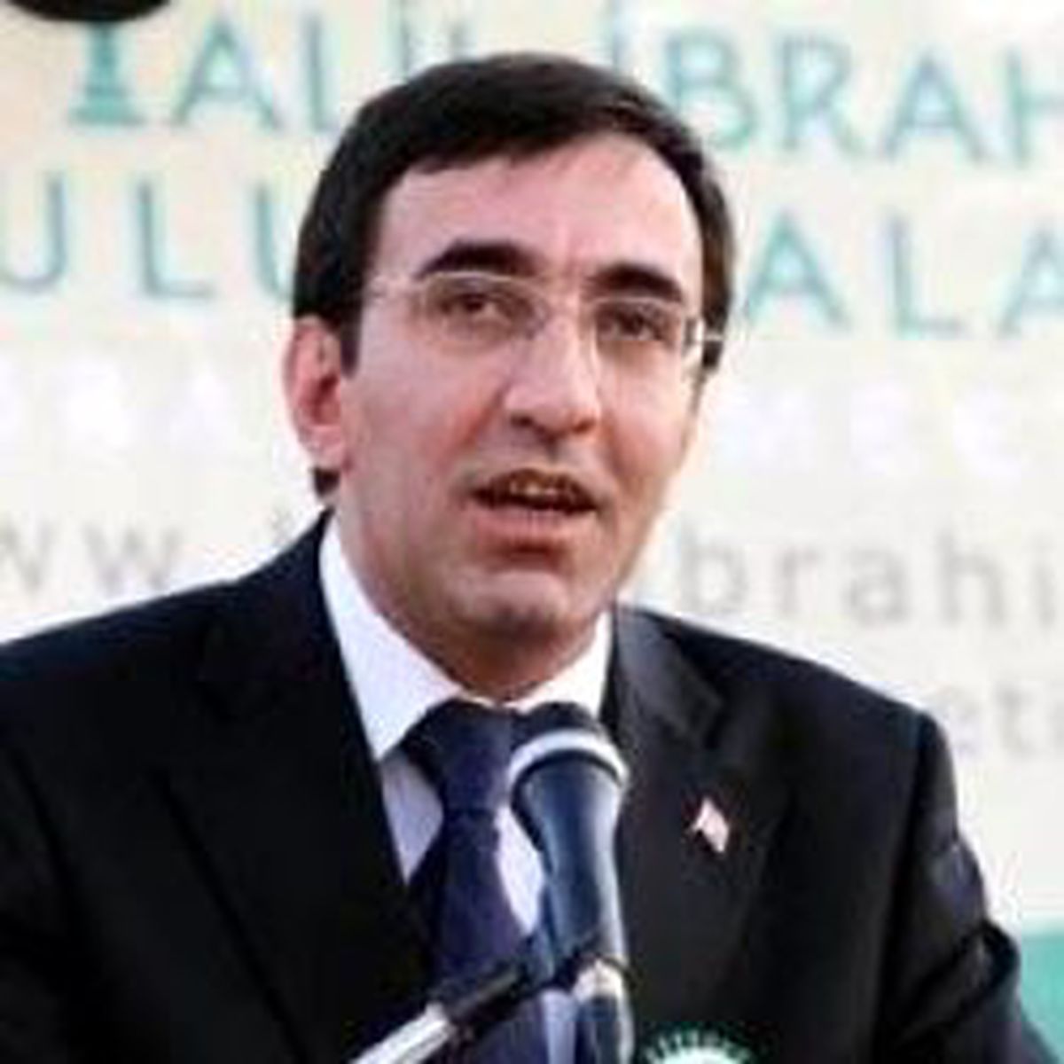Bakan'dan Suikast Gafı İçin Özür