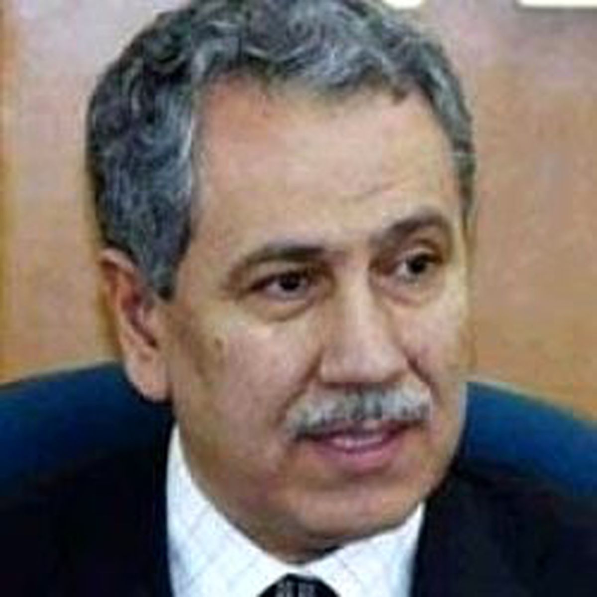 'Konu Ne Vatanseverlik Ne de Vatan Düşmanlığı'