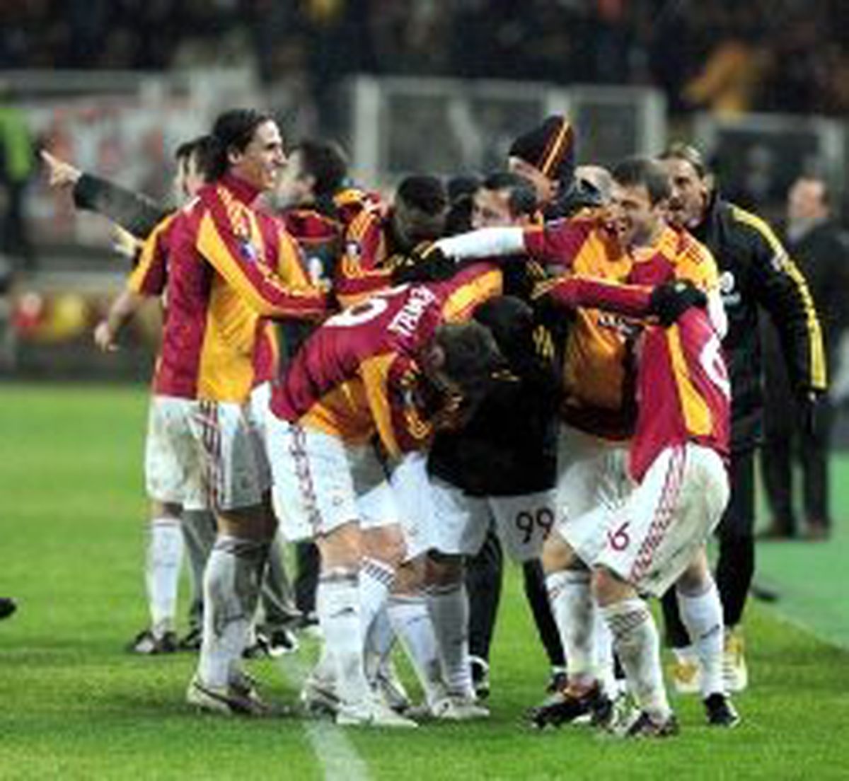 Aslan'da Tüm Hesaplar UEFA İçin