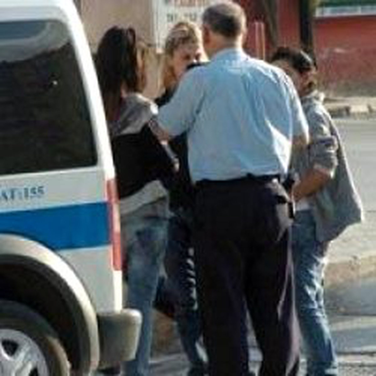 Kadınlar Erkekleri Aratmadı: 11 Gözaltı