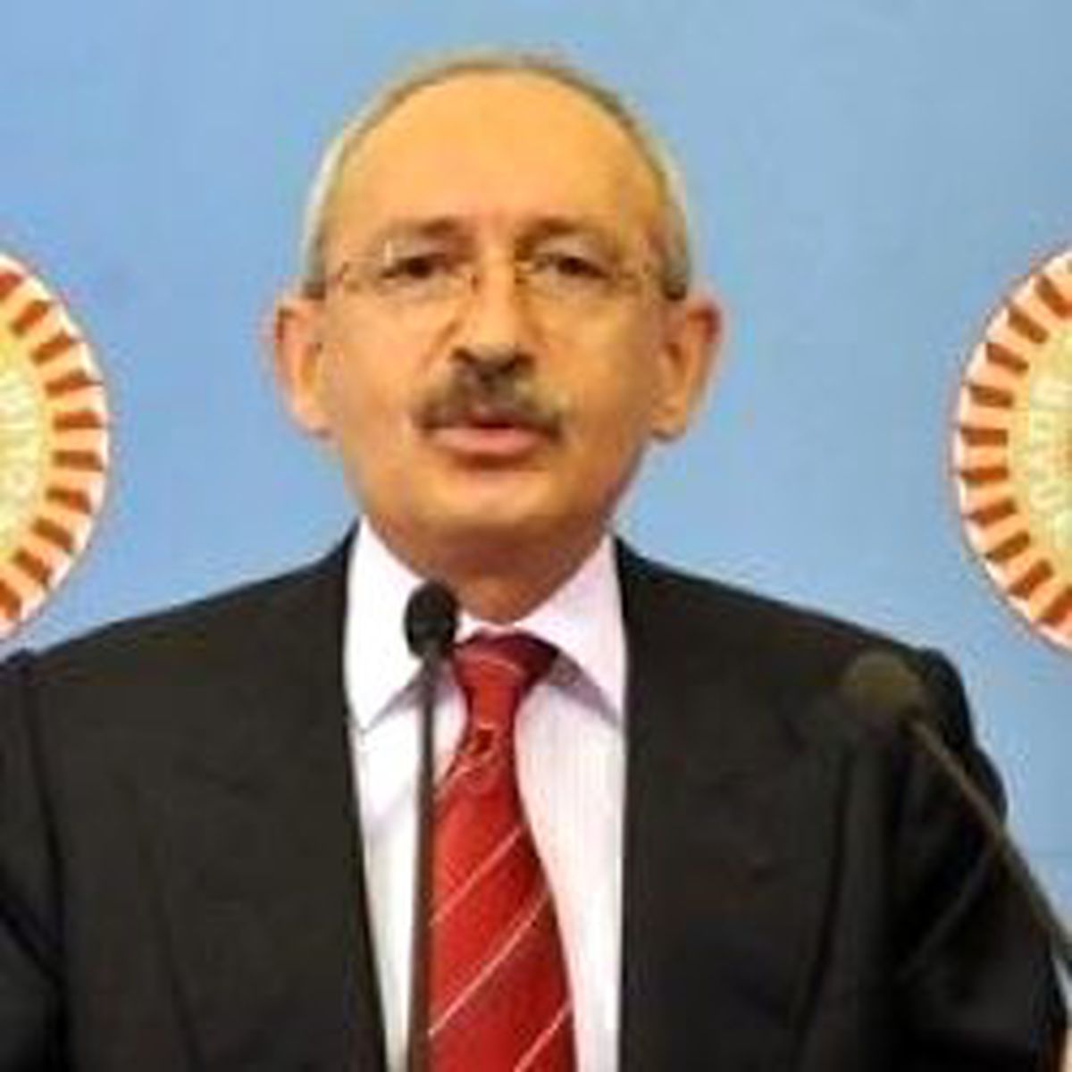 Kılıçdaroğlu: Arınç'ın İstifa Etmesi Lazım Çünkü..