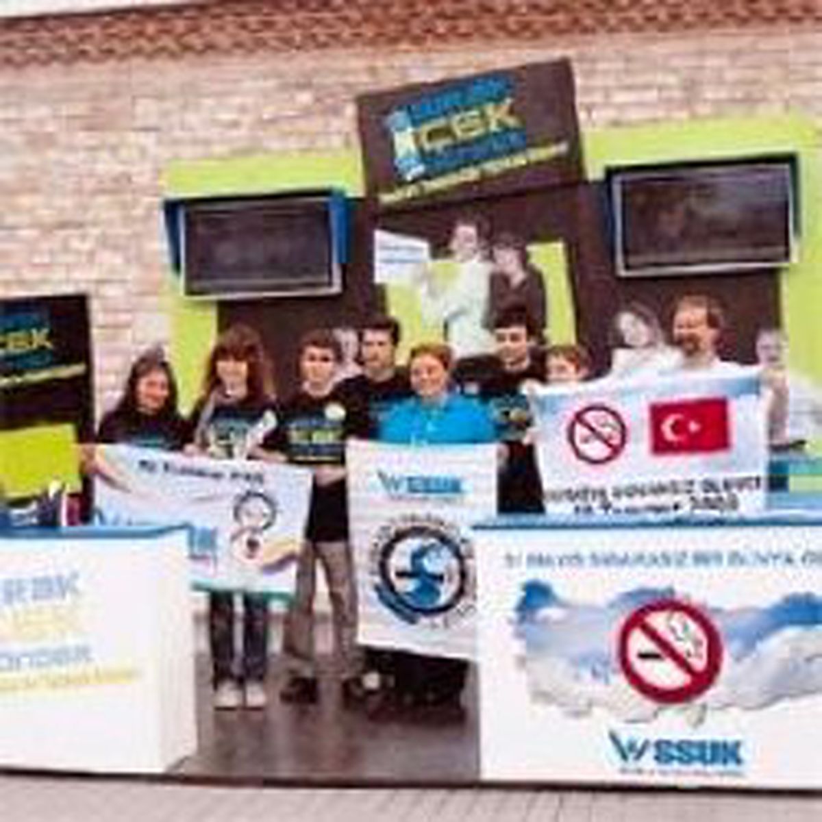 Sigarayı Bıraktığını Milyonlar Görsün