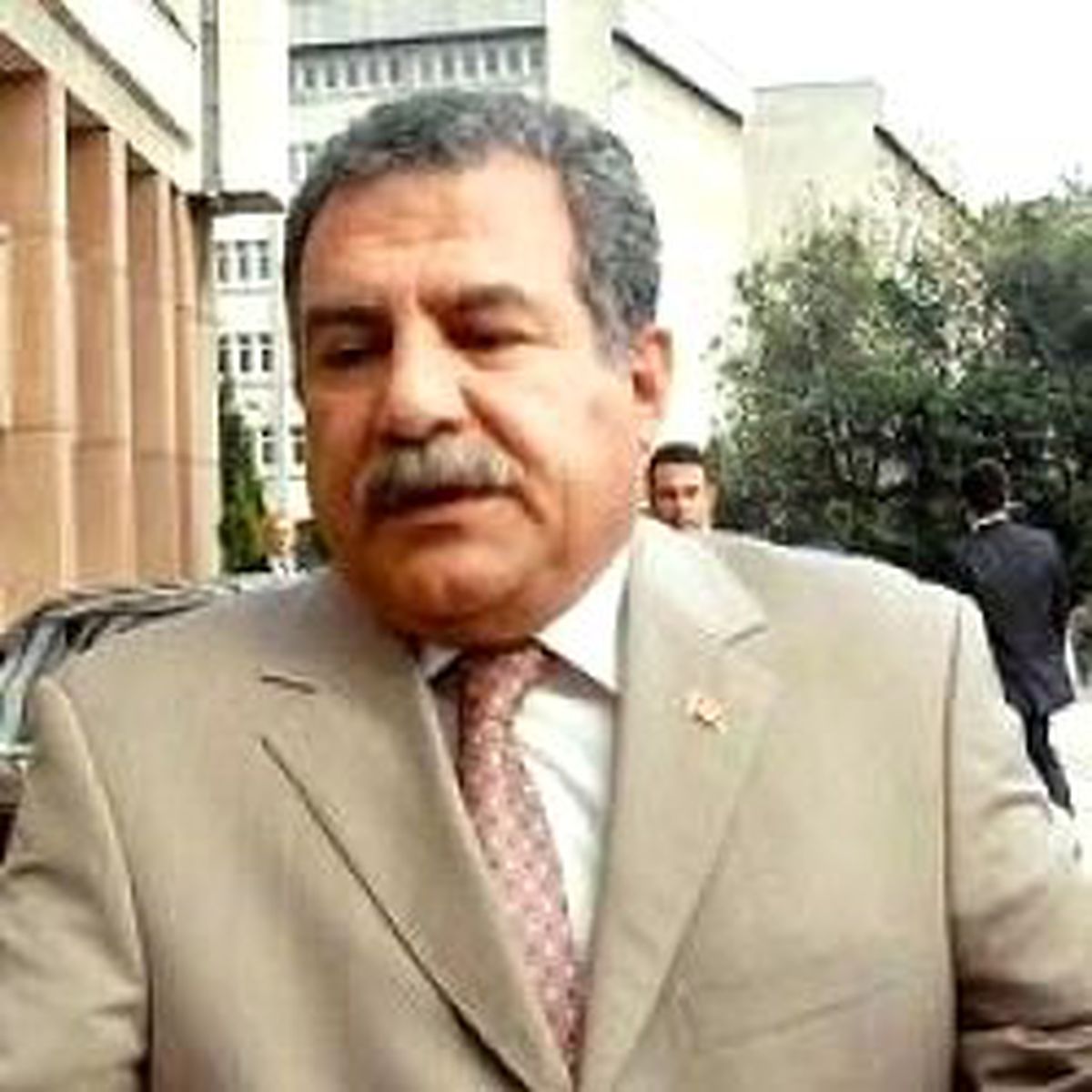 Münevver'in Babasının Acısını Kullanıyorlar