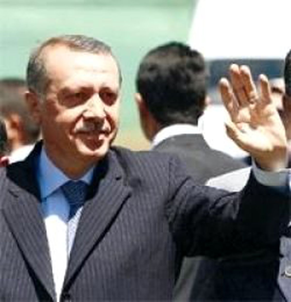 Başbuğ'a Destek Çıktı