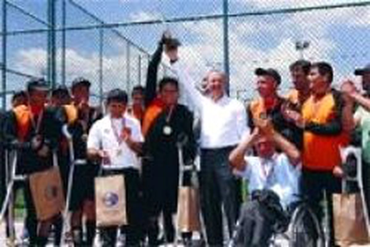 Bakan Yeşil Sahalarda