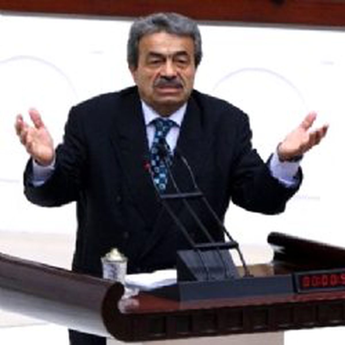 Mecliste 'Hedef Gösterme' Gerginliği