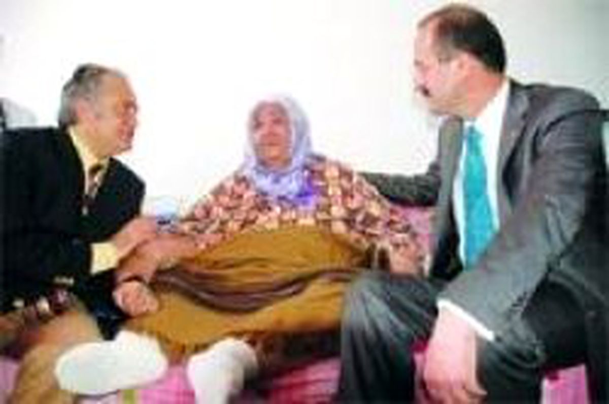 220 Kiloluk Ninelere Belediyeden Şevkat Eli