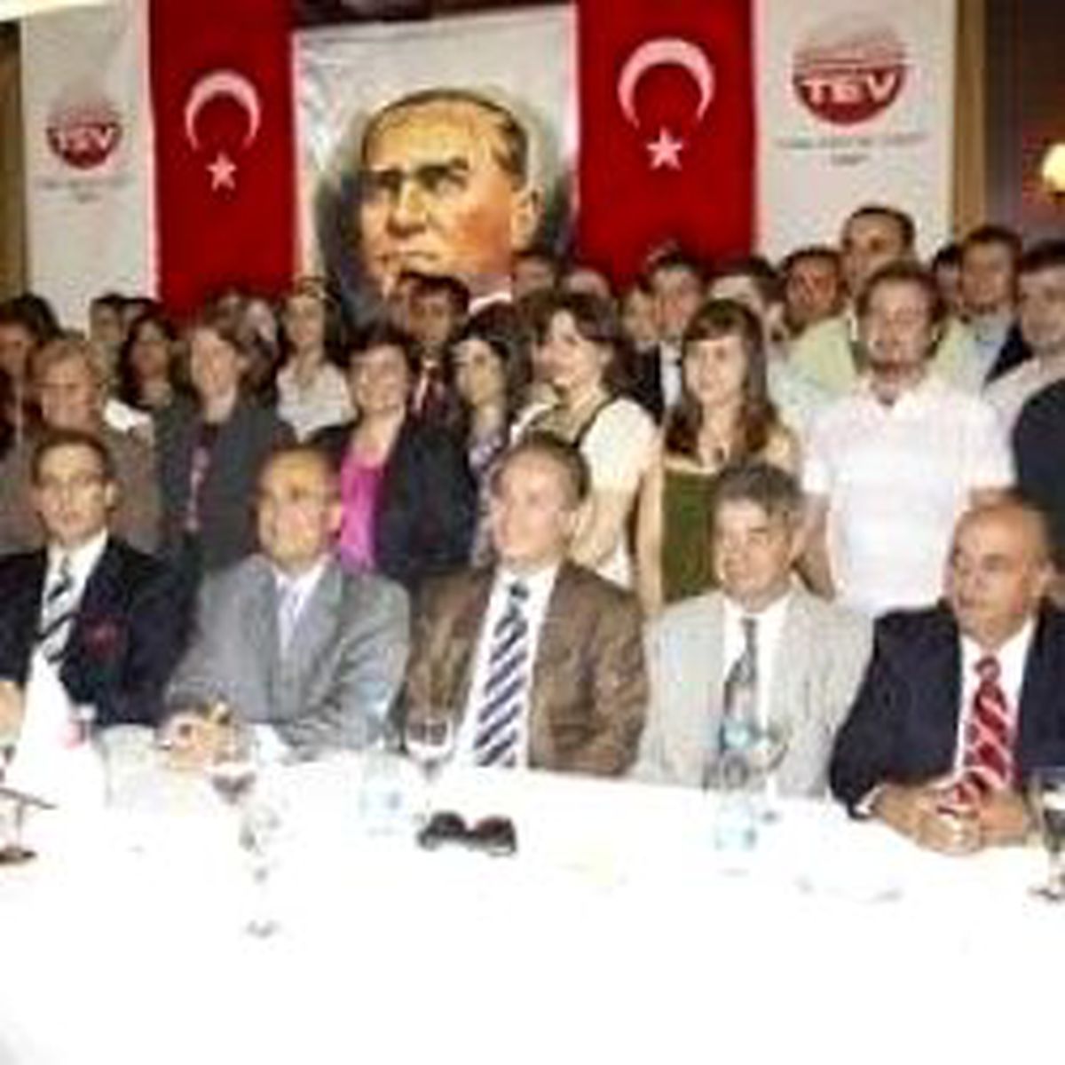133 Öğrenciye 1 Milyon Dolar Burs