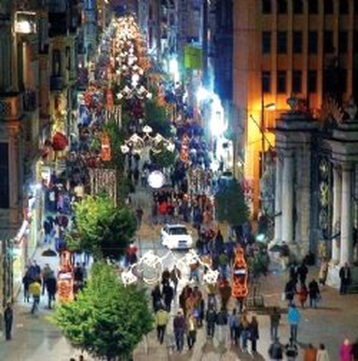 Türk Halkı 'Umutlu'