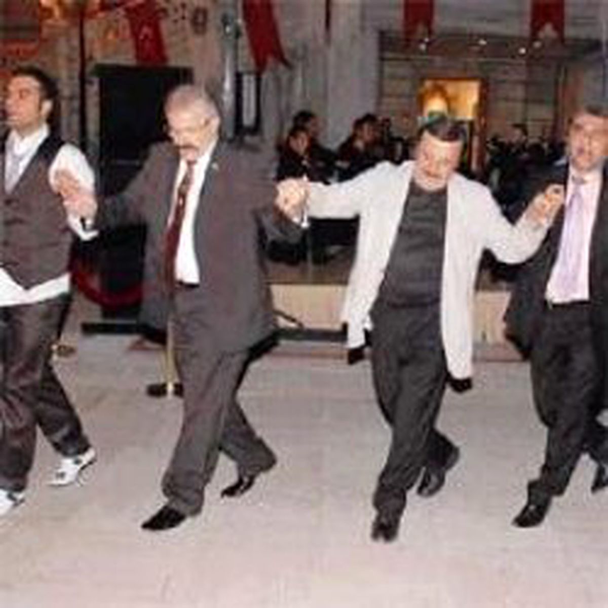 Veda Yemeği Müdürlerden Fiyat da Cüzi