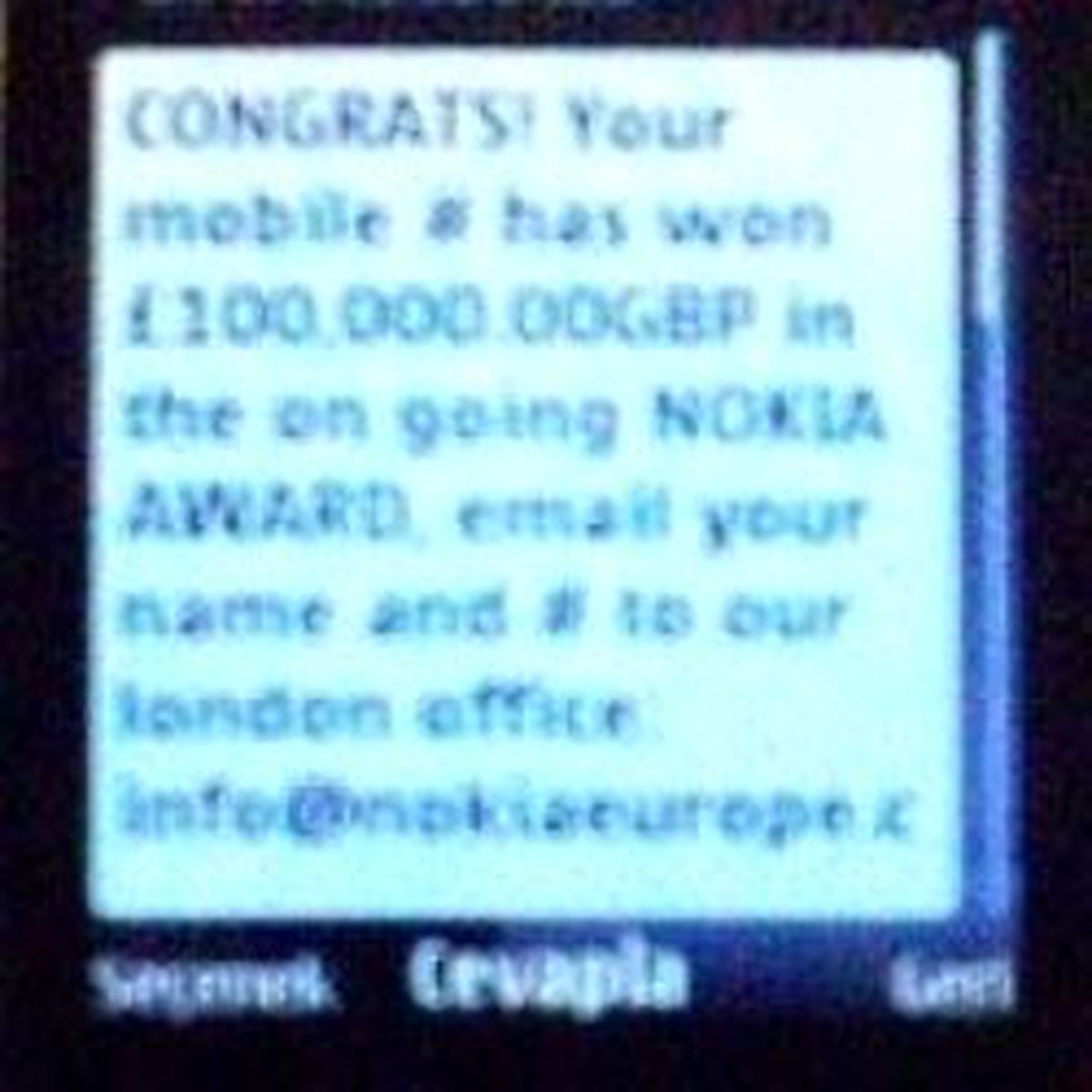Cep Telefonuna Gelen Mesajlara Dikkat