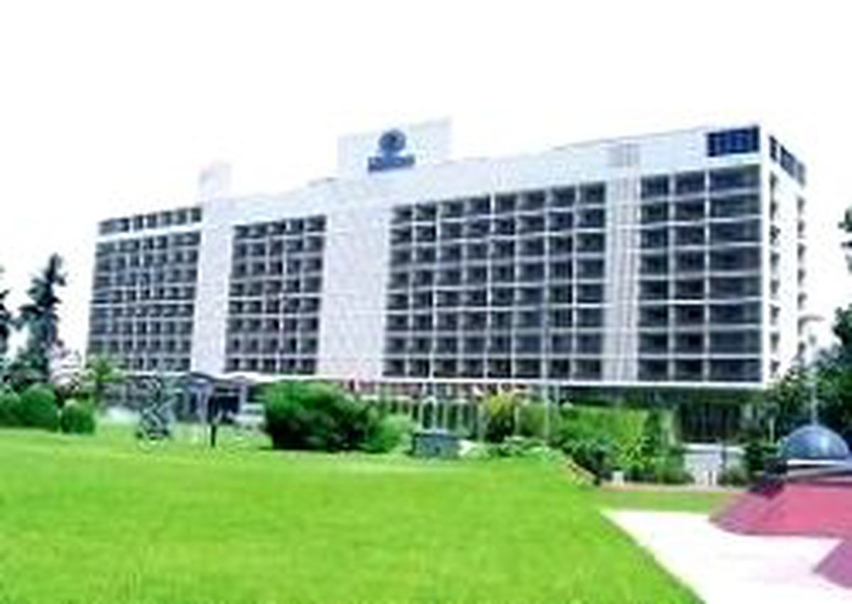 Otel Mönüsüne Artık Arapça da Girdi
