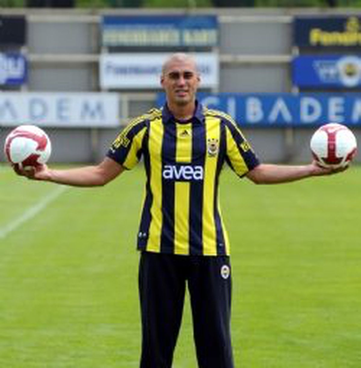 Bilica İmzayı Attı