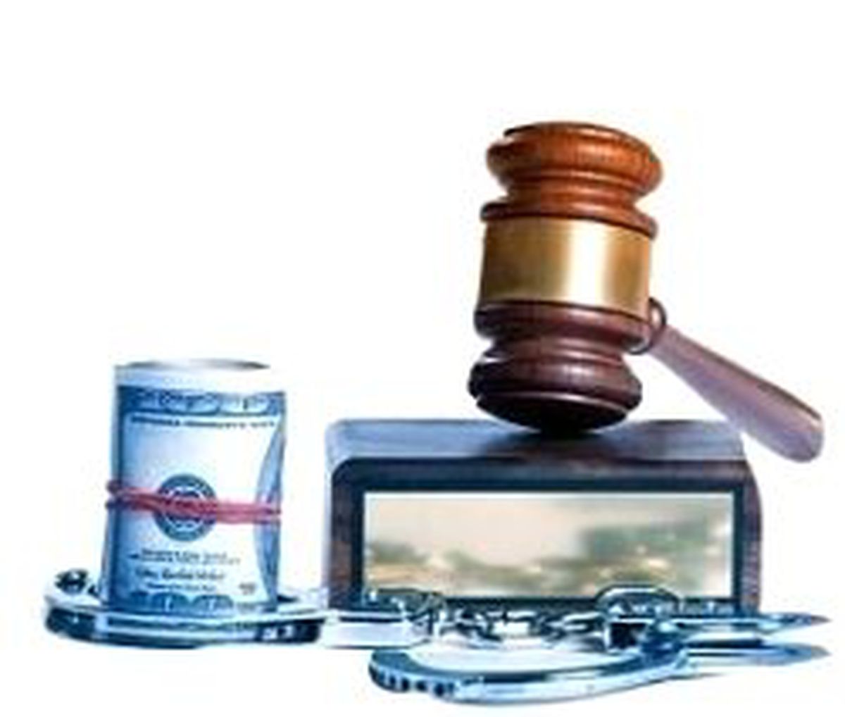 Herkes 'Türkiye'de Suistimal Var' Diyor, Kendine 'Toz' Kondurmuyor
