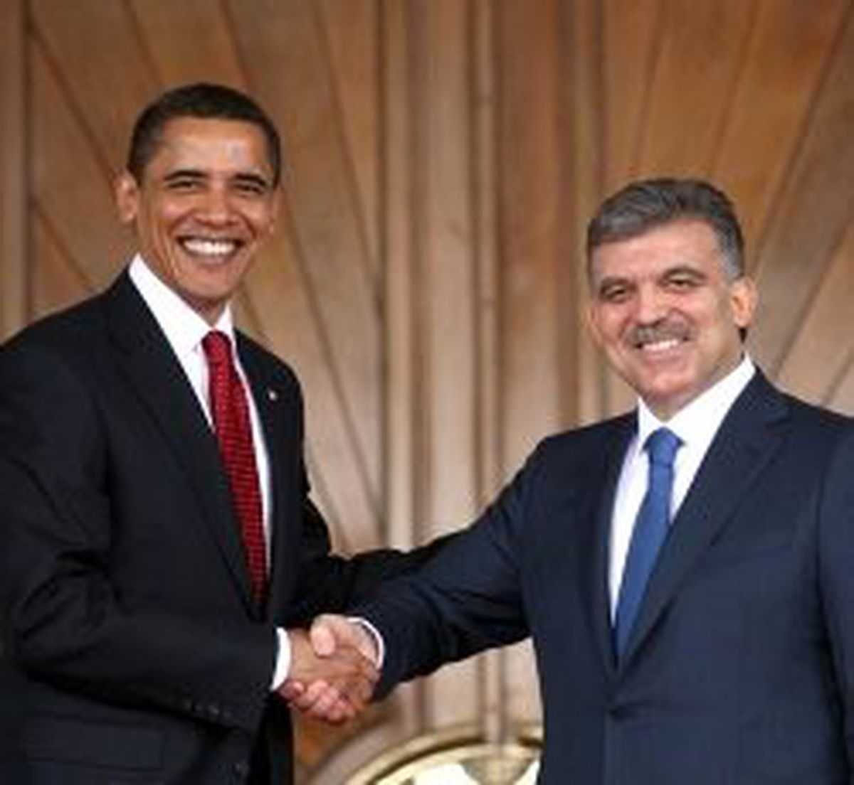 Gül Obama'ya Teşekkür Etti