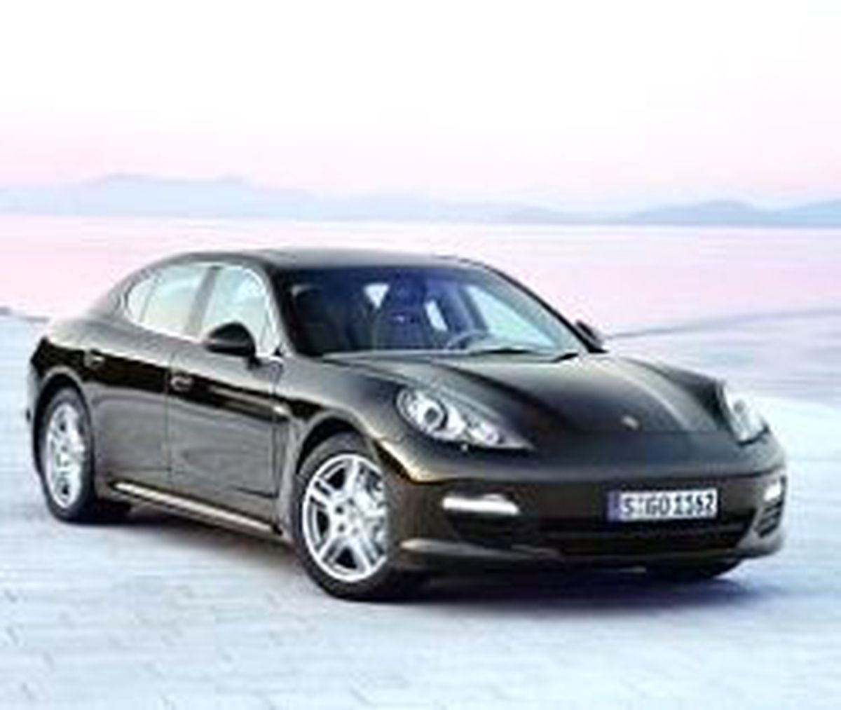 Porsche, Türkiye'de Satış Rekoruna Koşuyor 