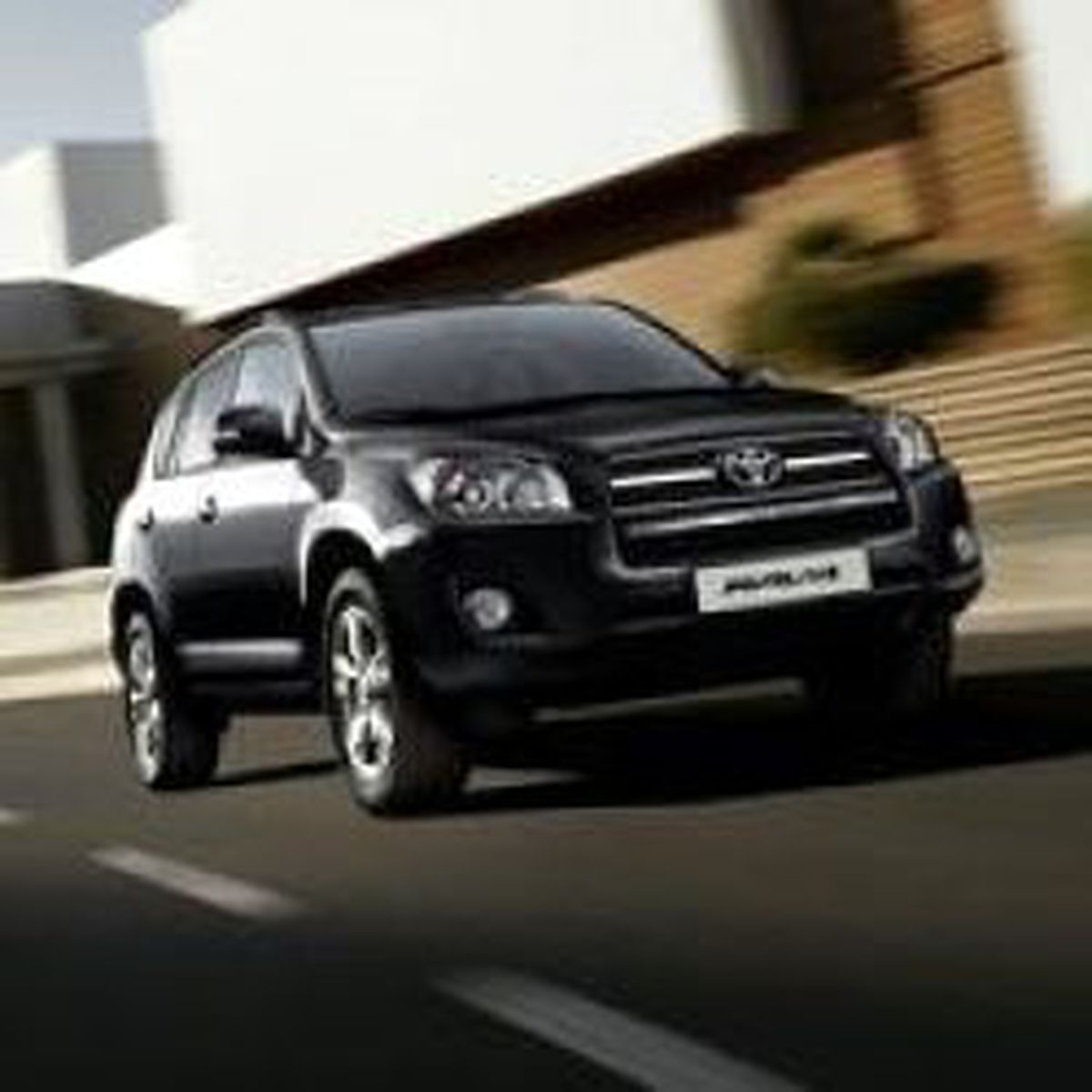 Toyota Rav4 Yenilendi