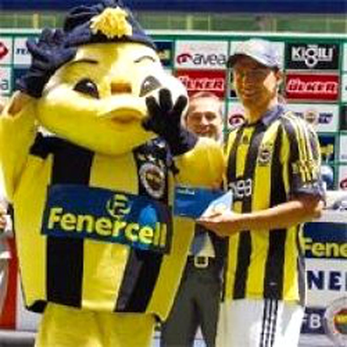 Fenercell 30 Bin Aboneyi Buldu Hedefe Avrupa Liderliğini Koydu