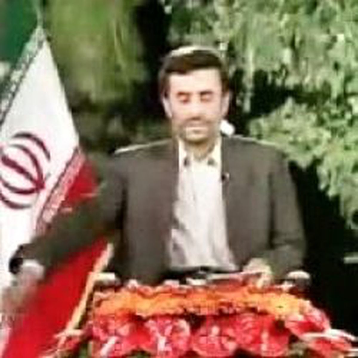 Ahmedinejad Kelebeği Yakalayamadı