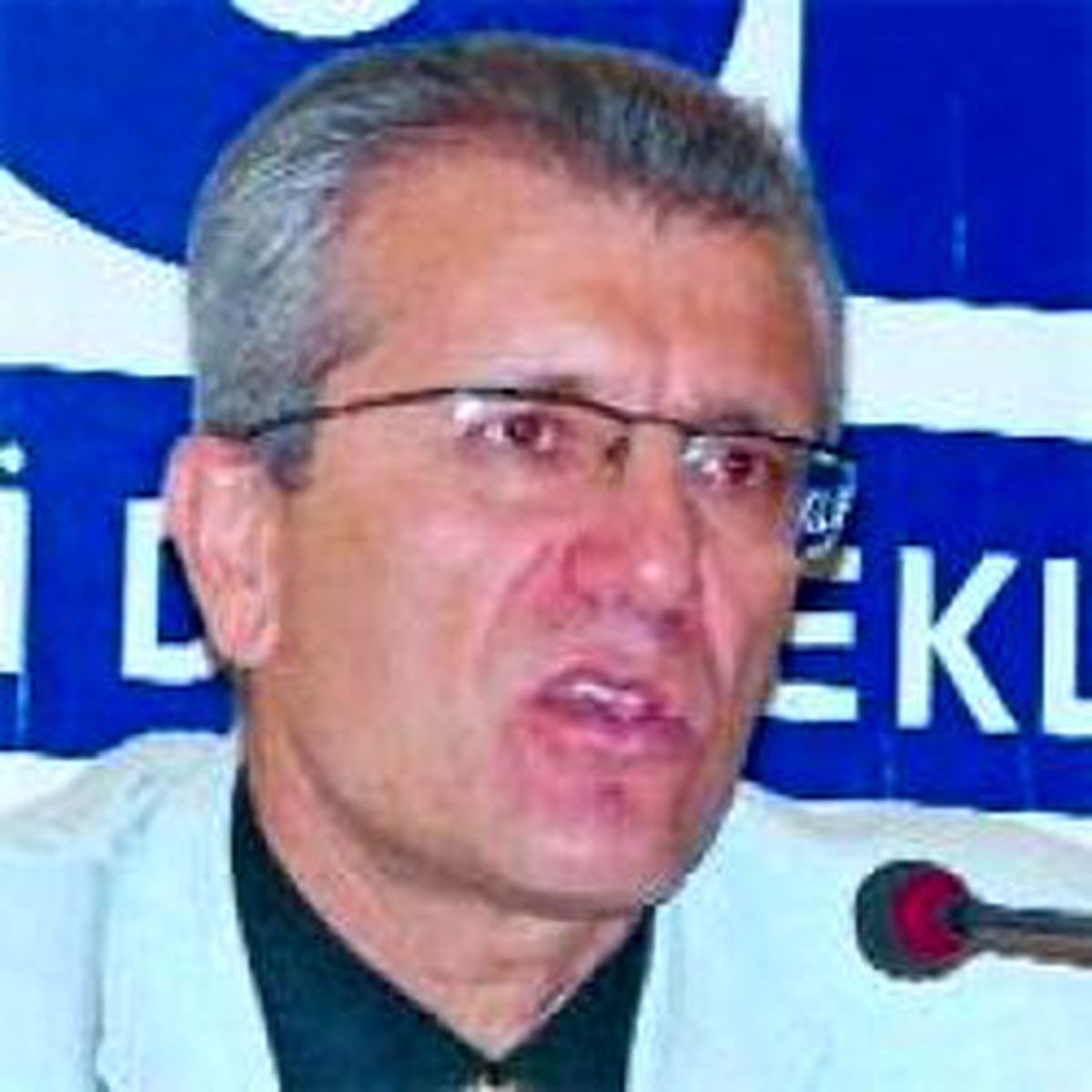 Çetin'den Alışveriş Çeklerine Eleştiri