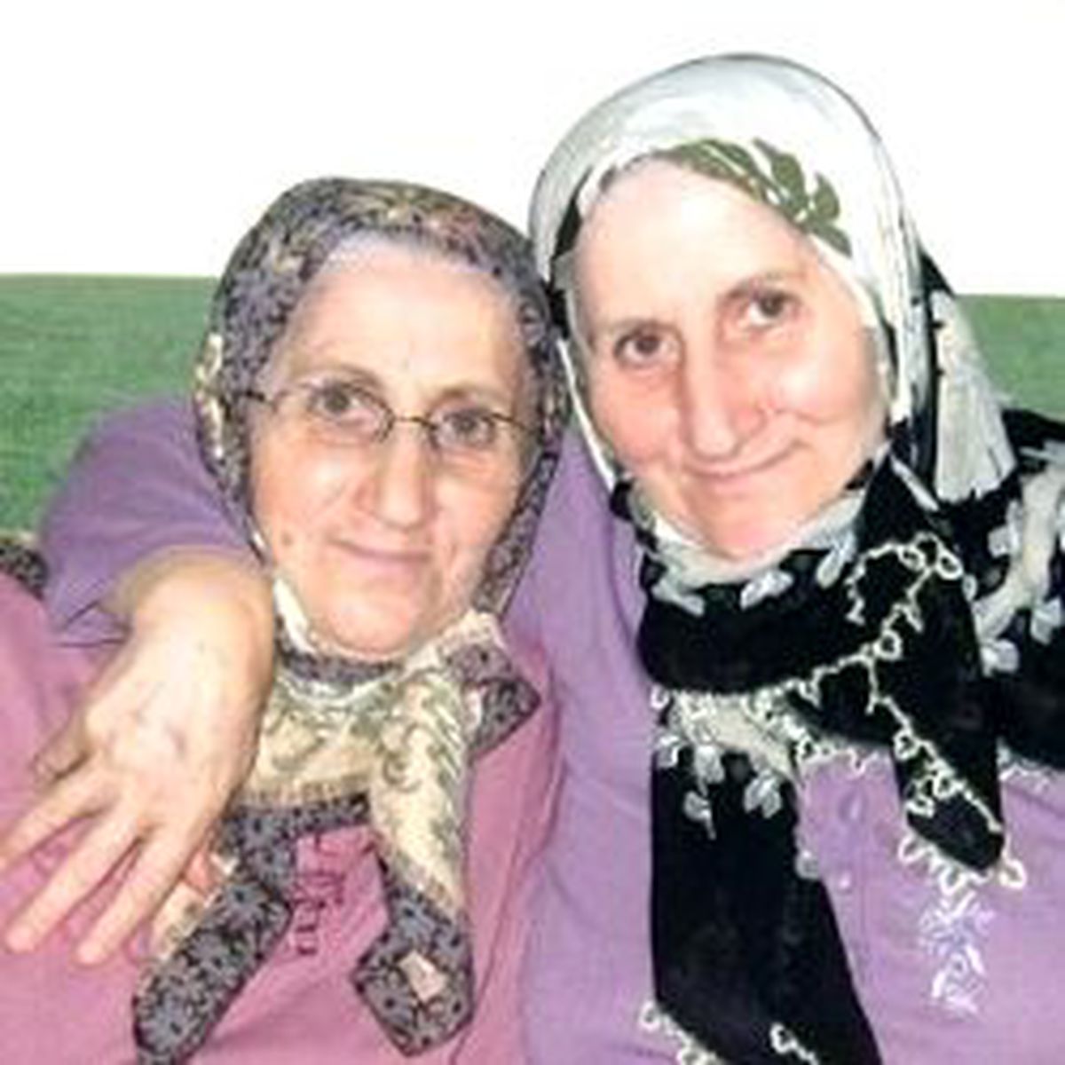 Tek Yumurta İkizine Böbreğini Verdi