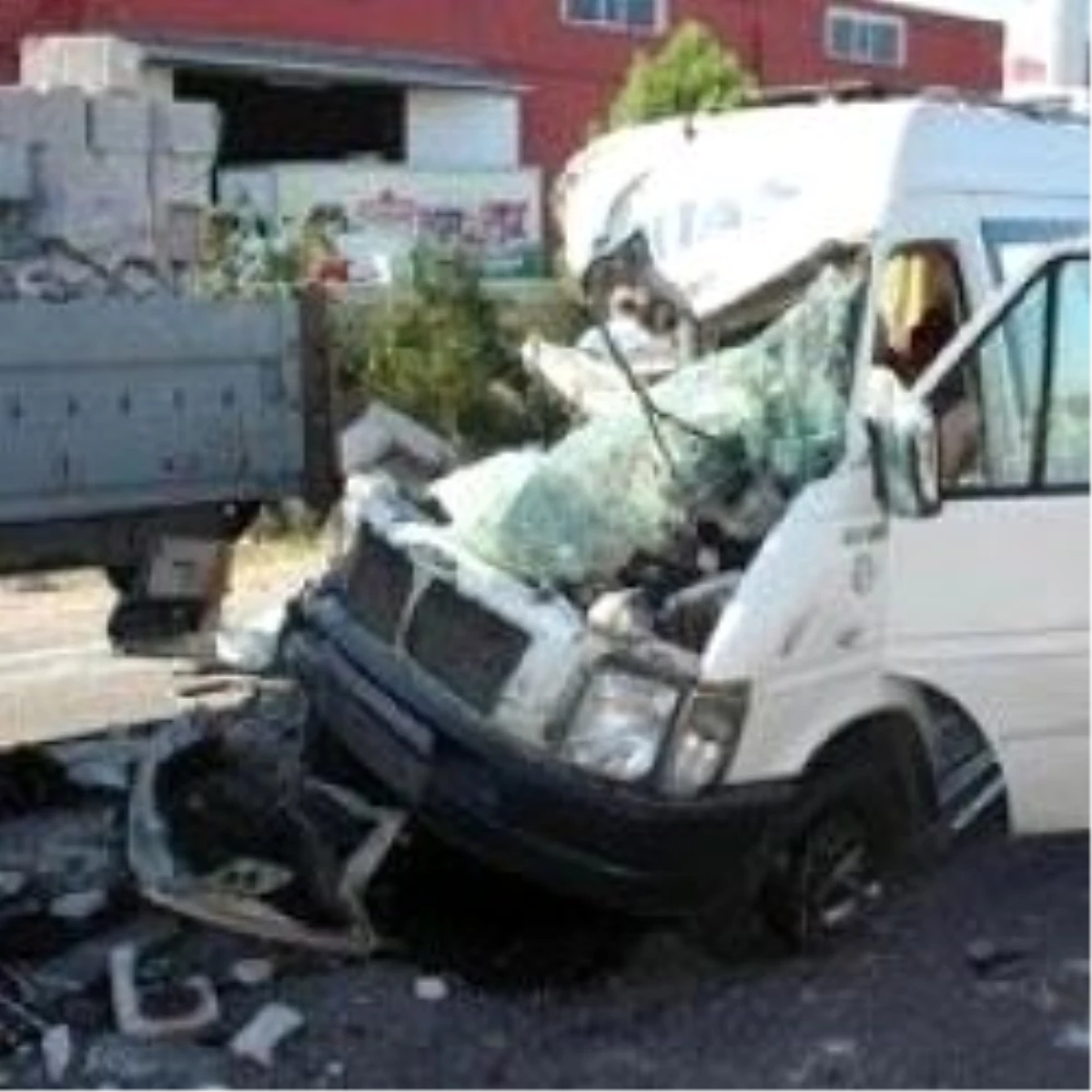 4 İlde Trafik Kazası: 10 Ölü