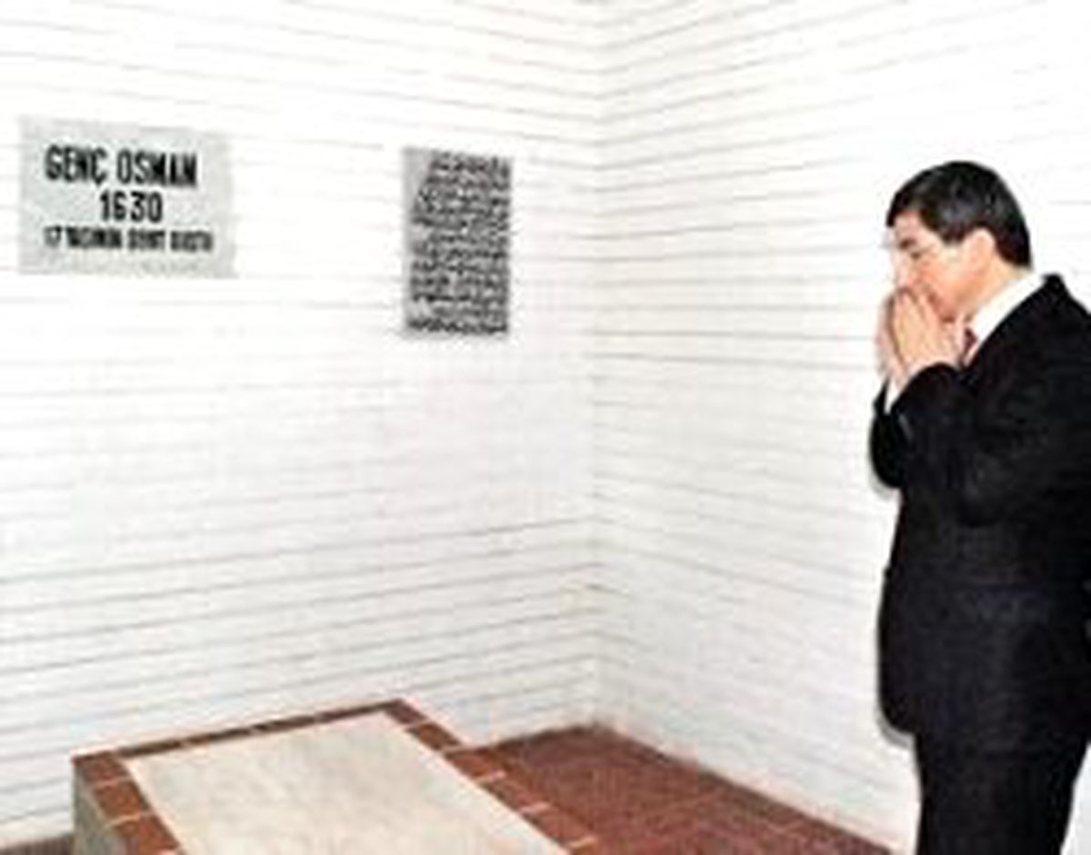 Kahramanı Unutmadı