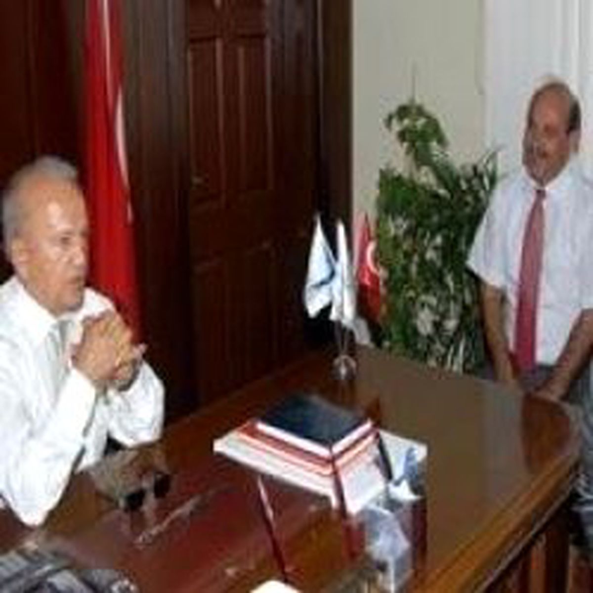 Vali Birlik Başkanından Borç İstedi