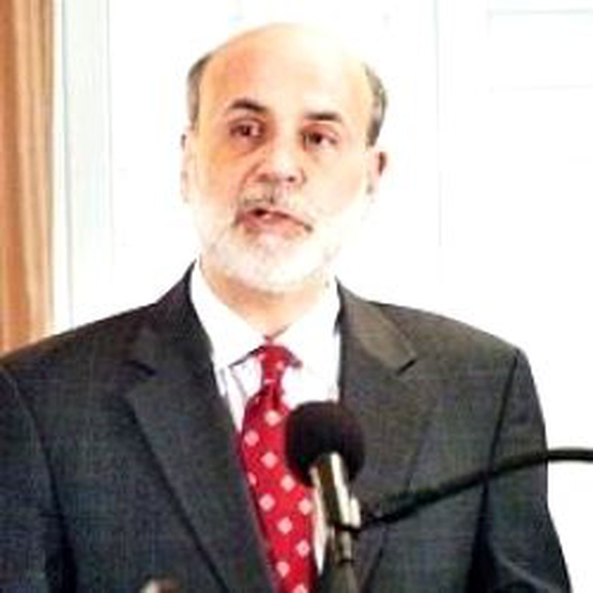 Bernanke Moral Verdi Borsa 48 Bini Gördü