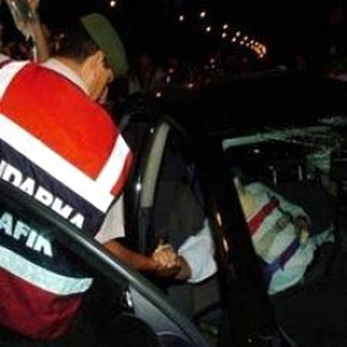 Kazada Yaralanan Sürücüye Jandarma Moral Verdi