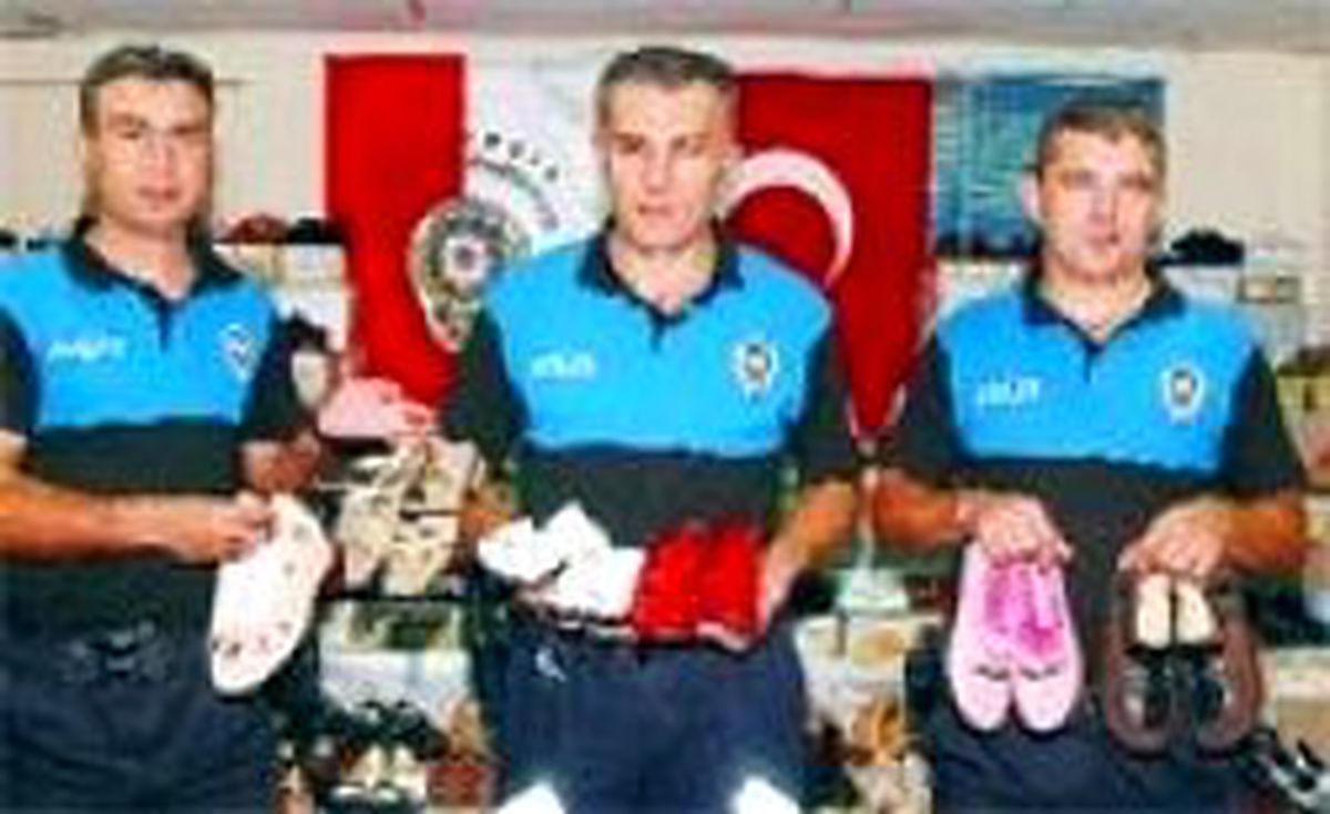 Bayramlık Ayakkabı Mahalle Polisi\'nden
